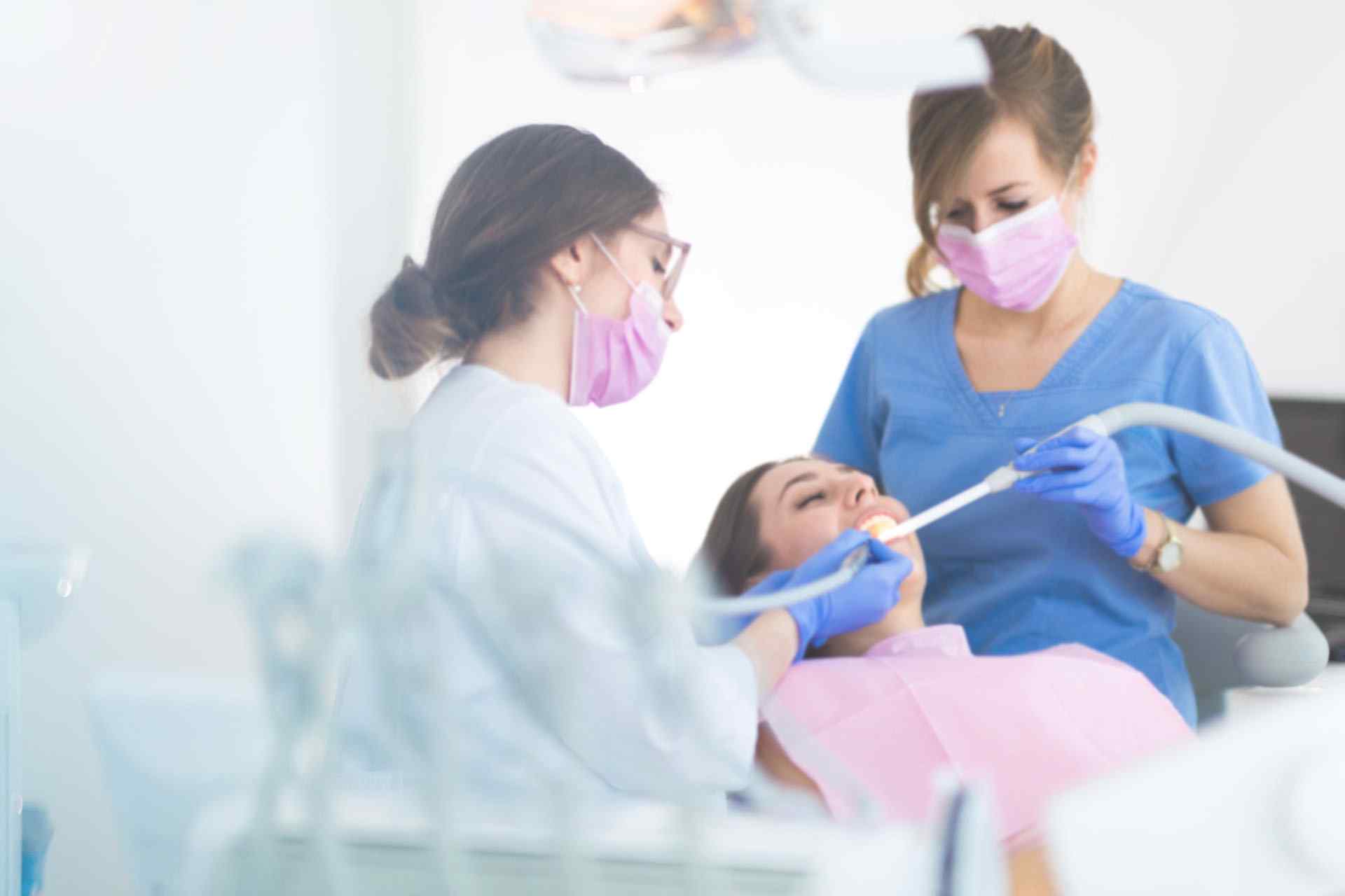 https://www.emergencydentistfortworth.com/wp-content/uploads/2020/02/about_us_background.jpg